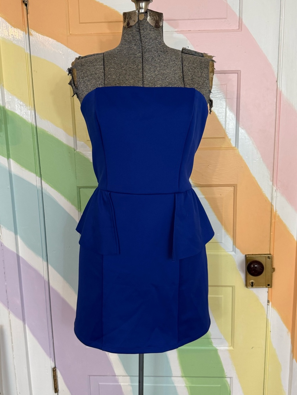 NWT NBD Strapless Cobalt Blue Peplum Mini Dress Sz L 🧡🍄